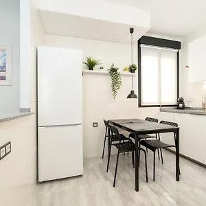  Apartment -malagasunapts- Stylish Centre Pool&parking Spain